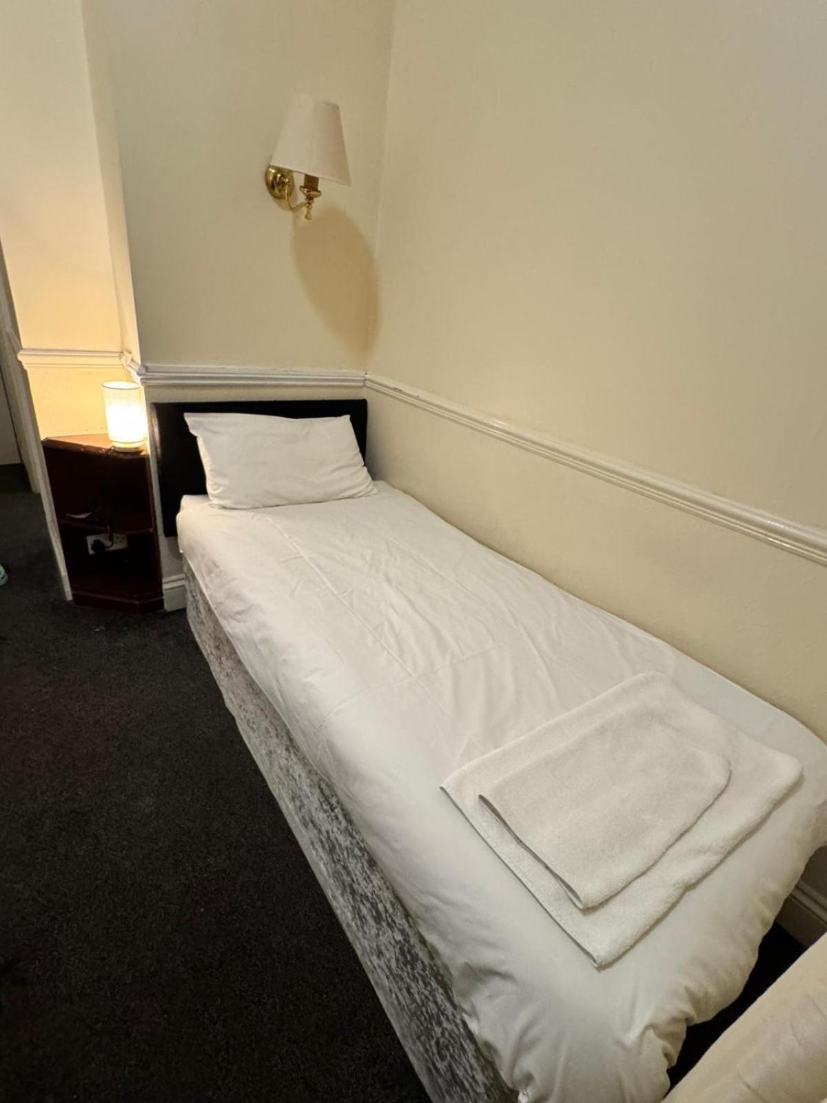 Regency Hotel Leicester Exteriör bild